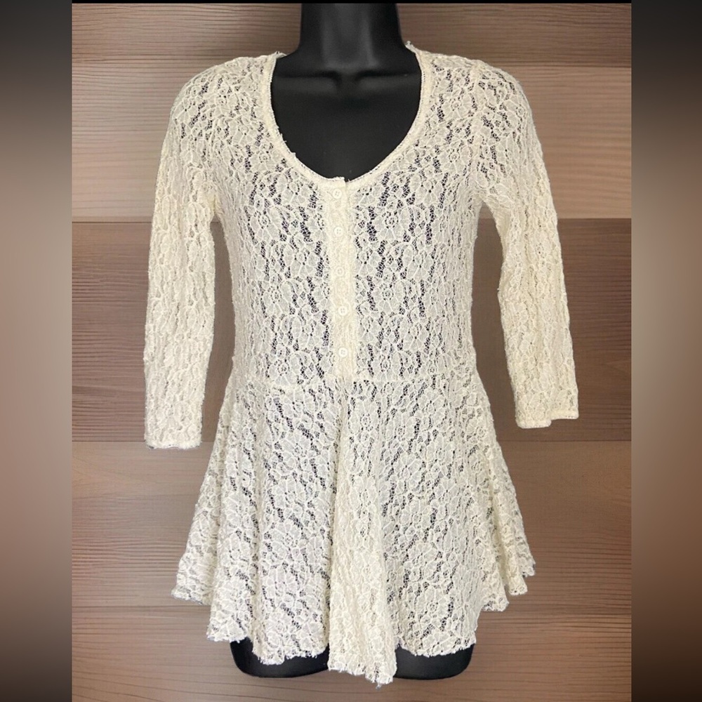 Free People Ivory Lace Peplum Top Size Large